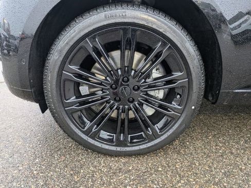 New 2026 Land Rover Range Rover SE image 21