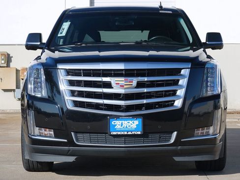Used 2020 Cadillac Escalade Luxury image 16