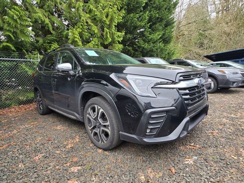 Used 2023 Subaru Ascent Limited w/ Technology Package image 1