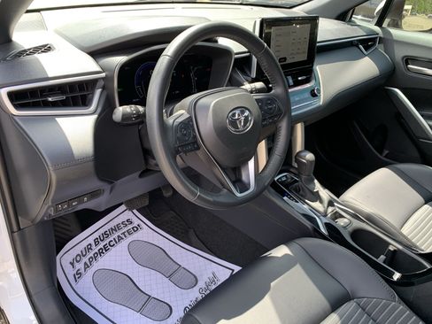 Used 2024 Toyota Corolla Cross AWD Hybrid w/ Convenience Package image 20