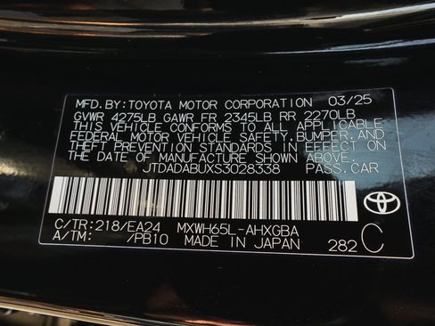Used 2025 Toyota Prius AWD image 14
