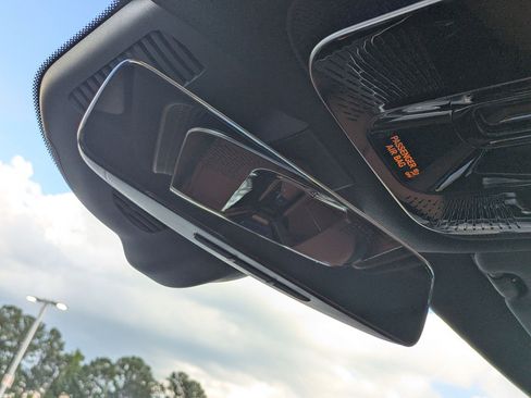 New 2025 Mercedes-Benz C 300 4MATIC Sedan image 27