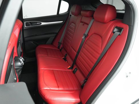 New 2025 Alfa Romeo Stelvio Sprint AWD/4WD image 21