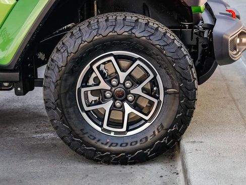 New 2025 Jeep Wrangler Unlimited Rubicon image 11