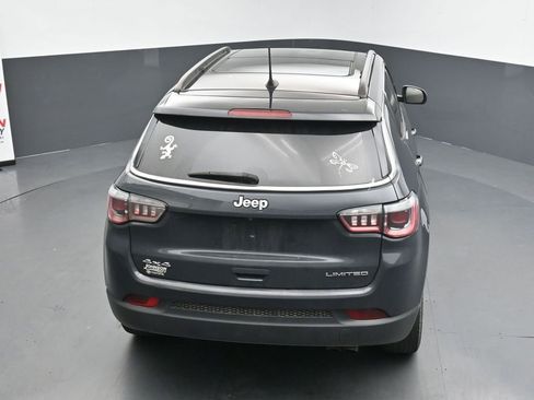 Used 2018 Jeep Compass Limited w/ Navigation Group AWD/4WD image 16