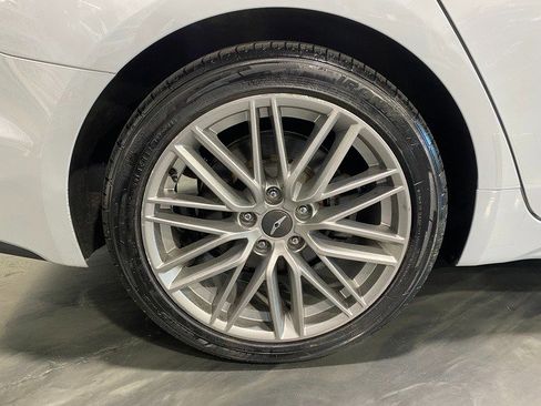 Used 2020 Genesis G70 2.0T image 10