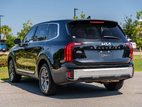 Used 2024 Kia Telluride LX FWD image 4