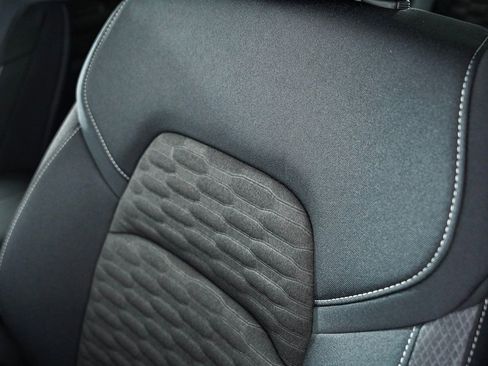 New 2025 Nissan Pathfinder S image 24