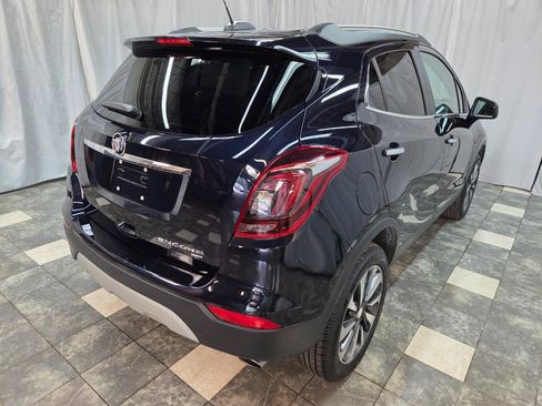 Used 2022 Buick Encore Preferred w/ Safety Package AWD/4WD image 5