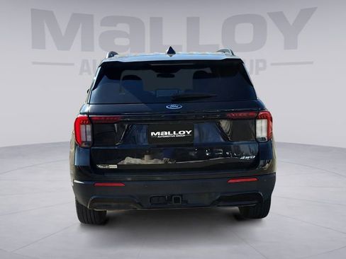 Certified 2025 Ford Explorer ST-Line AWD/4WD image 4