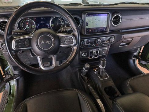 Used 2021 Jeep Wrangler Unlimited Sahara image 23