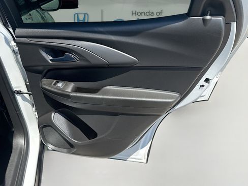 Used 2022 Chevrolet TrailBlazer LS image 29