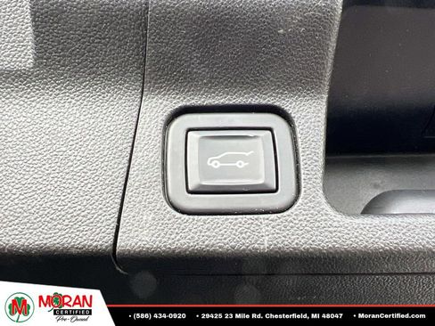 Used 2022 GMC Acadia Denali w/ GMC Pro Grade Package AWD/4WD image 12
