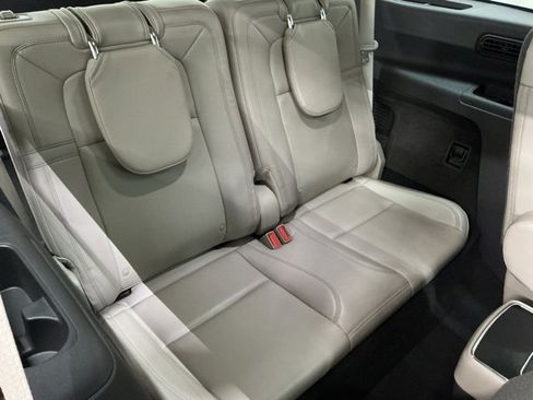 Used 2021 Lincoln Aviator Reserve w/ Equipment Group 201A image 17