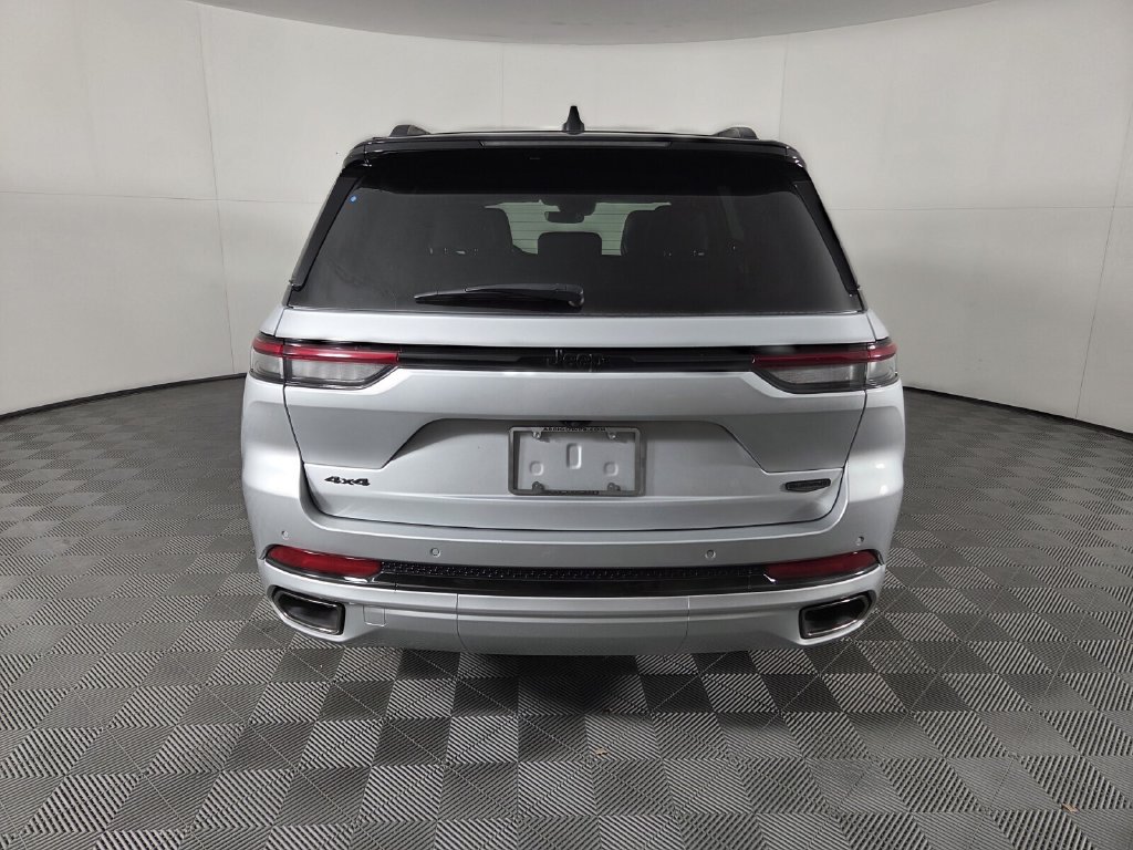 Used 2025 Jeep Grand Cherokee Summit w/ Obsidian Package AWD/4WD image 6