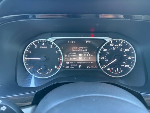 Used 2022 Nissan Pathfinder SL w/ SL Premium Package image 13