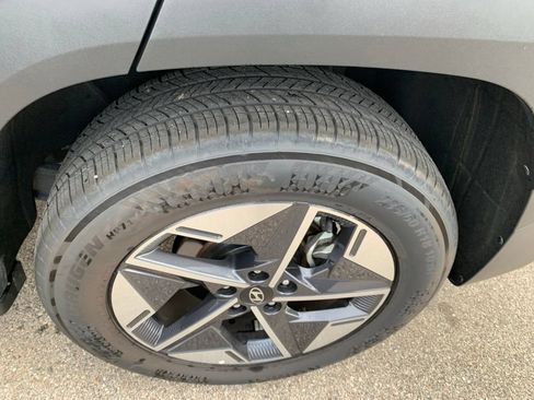 Certified 2025 Hyundai Tucson SEL AWD/4WD image 35