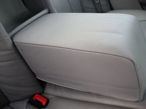 Used 2002 BMW 530i Sedan image 44