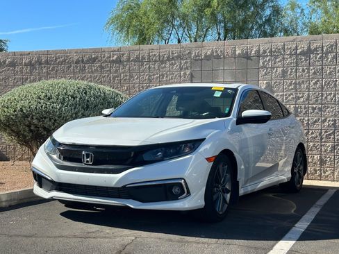 Used 2019 Honda Civic EX image 2