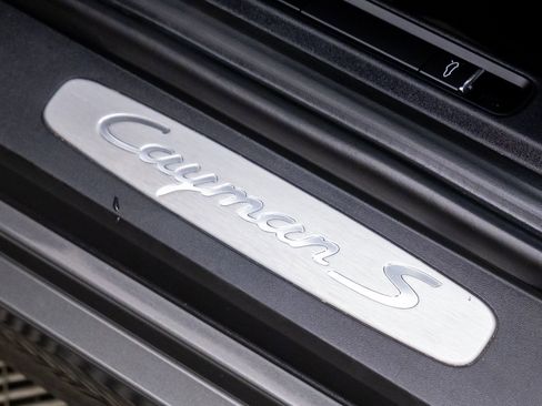 Used 2016 Porsche Cayman S image 14