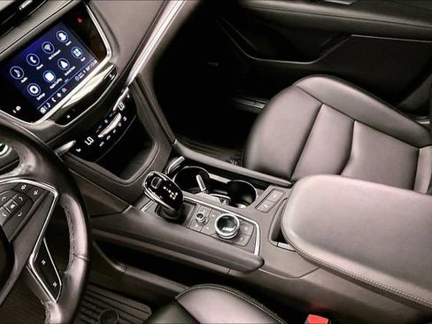 Used 2022 Cadillac XT5 Luxury AWD/4WD image 17