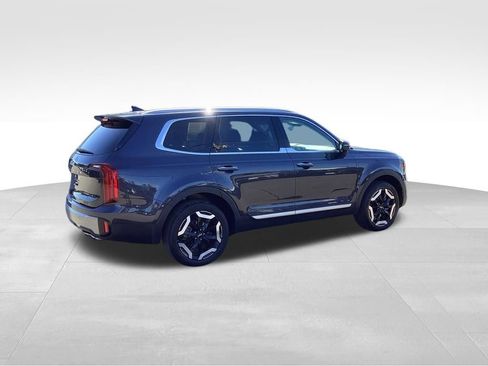 Certified 2025 Kia Telluride S FWD image 7