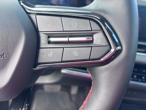 New 2025 Chevrolet Equinox RS image 21