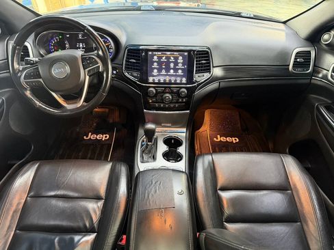 Used 2020 Jeep Grand Cherokee Limited AWD/4WD image 13