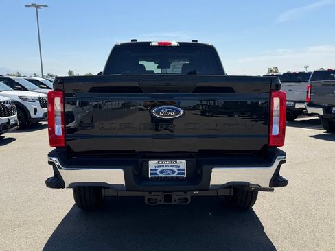 New 2026 Ford F250 XLT w/ FX4 Off-Road Package AWD/4WD image 5
