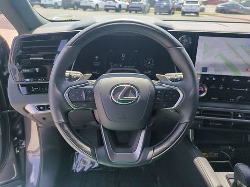 Used 2025 Lexus RX 350 w/ Convenience Package AWD/4WD image 18