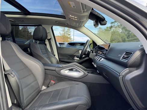 Certified 2024 Mercedes-Benz GLS 580 4MATIC image 31