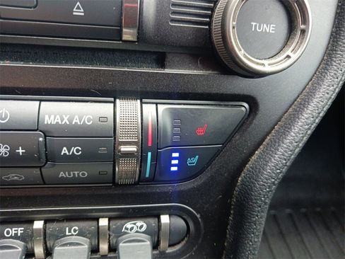 Used 2016 Ford Mustang Shelby GT350 w/ Technology Package image 23