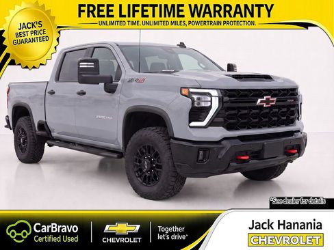 Used 2025 Chevrolet Silverado 2500 ZR2 w/ Technology Package AWD/4WD image 1