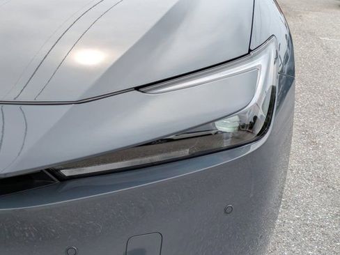 Used 2025 Toyota Prius LE image 10