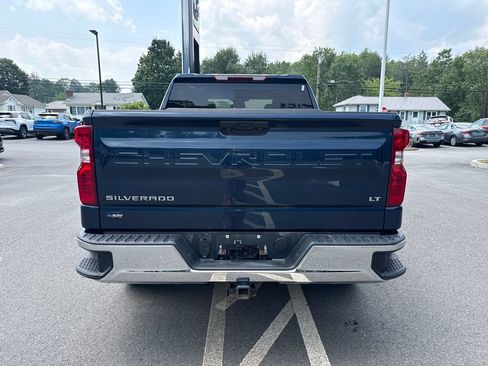 Used 2023 Chevrolet Silverado 1500 LT AWD/4WD image 4