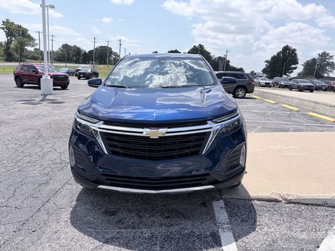 Used 2022 Chevrolet Equinox LT AWD/4WD image 4