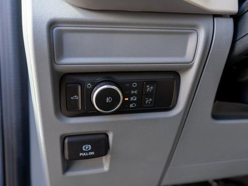 Used 2023 Ford F150 XLT AWD/4WD image 18