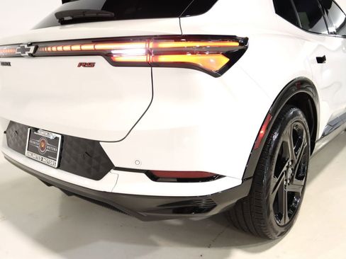 Used 2025 Chevrolet Equinox EV RS FWD image 80