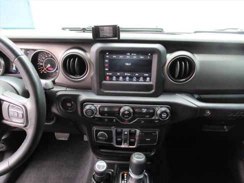 Used 2020 Jeep Wrangler Unlimited Sport S image 21