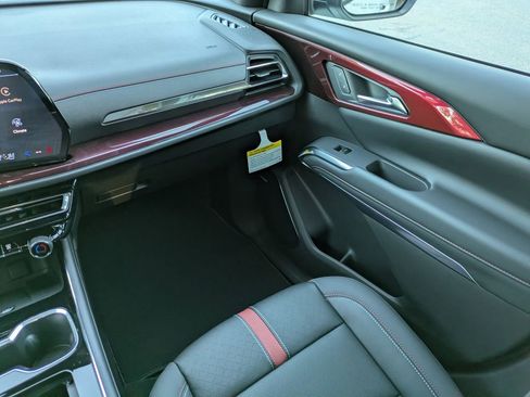 New 2026 Chevrolet Traverse RS FWD image 19