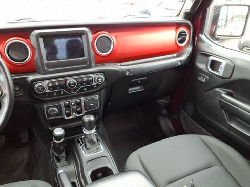 Used 2021 Jeep Gladiator Sport AWD/4WD image 15