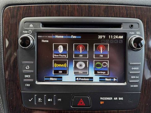 Used 2016 Chevrolet Traverse LT image 20