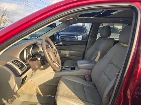 Used 2013 Jeep Grand Cherokee Laredo image 48