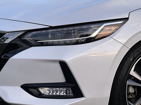 Certified 2023 Nissan Sentra SR w/ SR Premium Package image 10