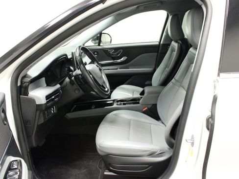 Used 2022 Lincoln Corsair Reserve w/ Luxury Package image 17