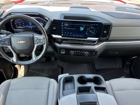 Used 2023 Chevrolet Silverado 1500 LT RWD image 18