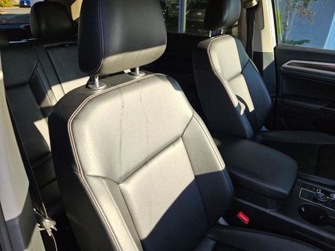 Used 2018 Volkswagen Atlas SE image 10