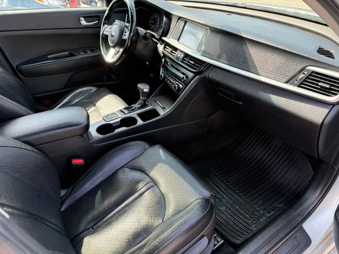 Used 2020 Kia Optima SE FWD image 13