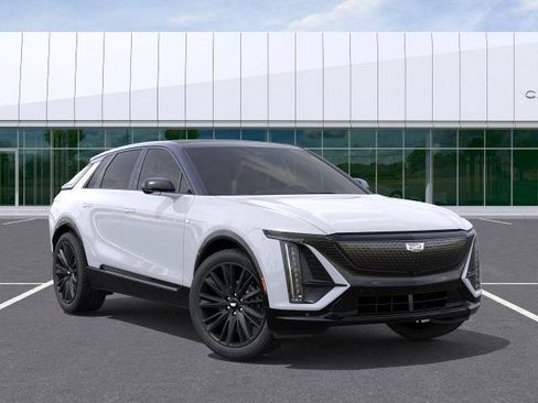 New 2026 Cadillac Lyriq Premium Sport AWD/4WD image 7