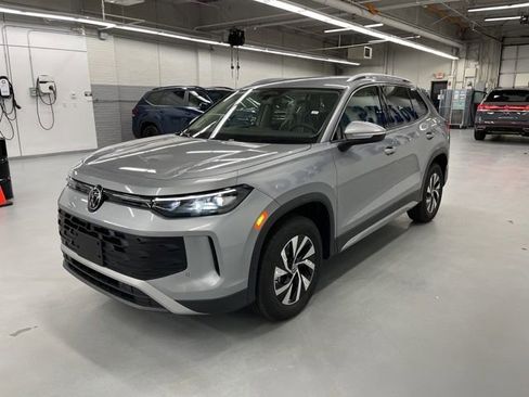 New 2026 Volkswagen Tiguan S image 1